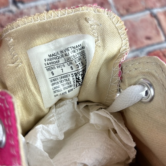 CONVERSE ALL-STAR CHUCK TAYLOR LOWTOP SHOES, WOMANS SIZE 7 EUC - Picture 10 of 11